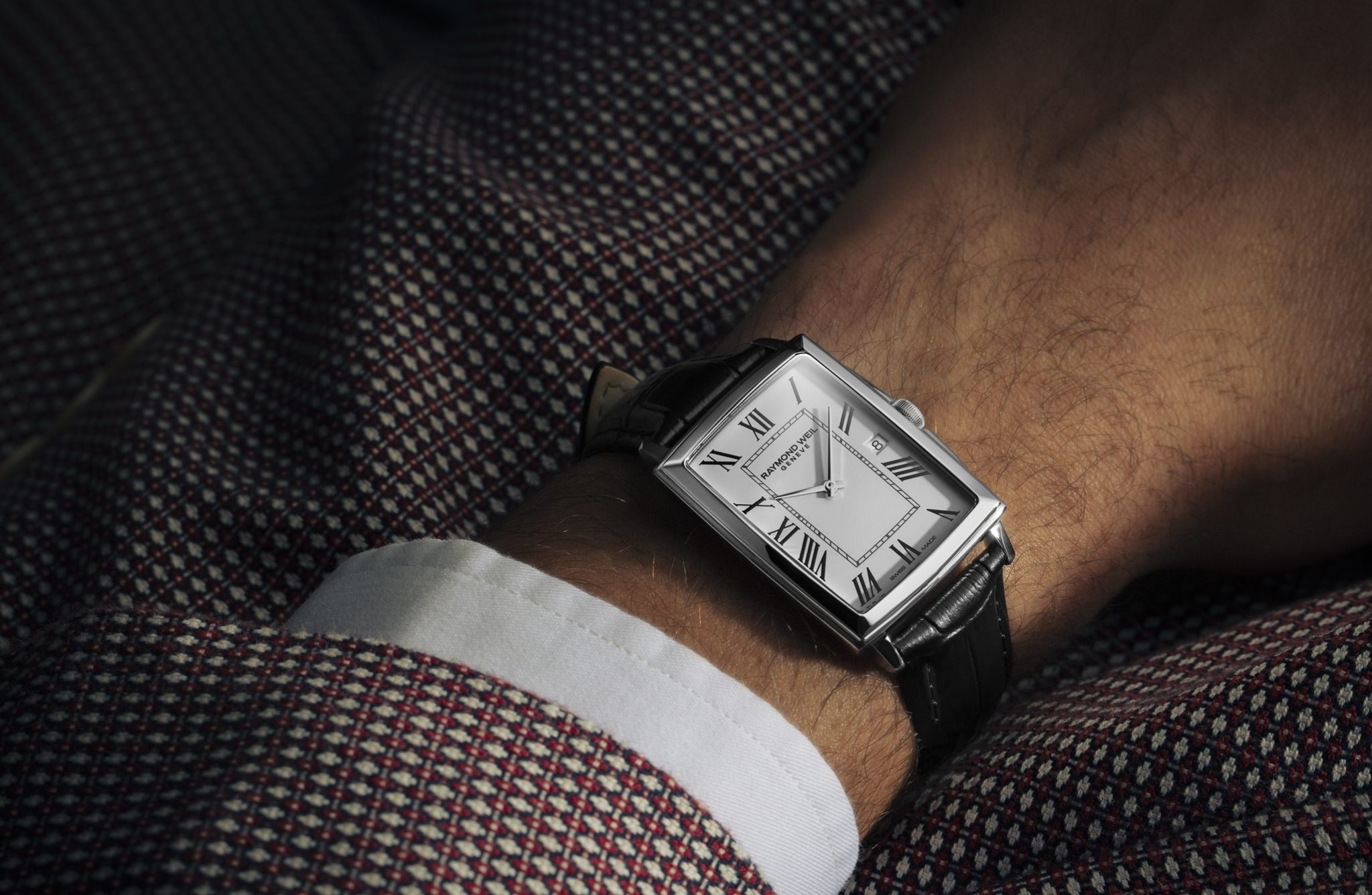 ویژگی های ساعت مچی کلاسیک که آن را جذاب و خواستنی می کند - KOMOLIFE