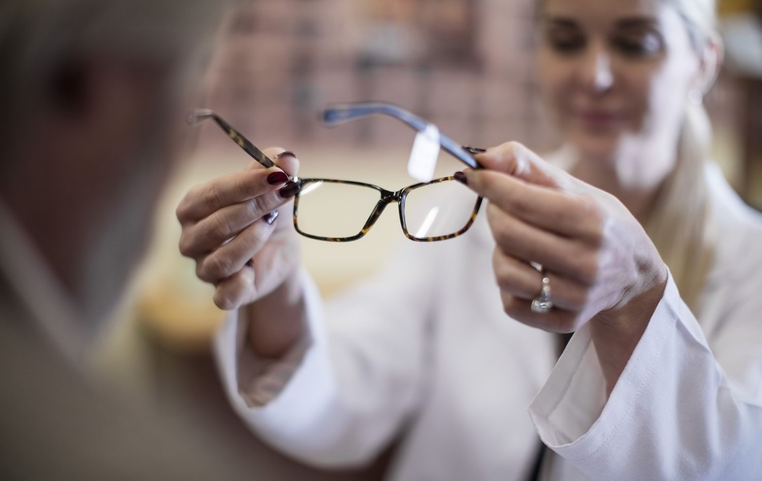 عینک طبی سبک - تقویت چشم
