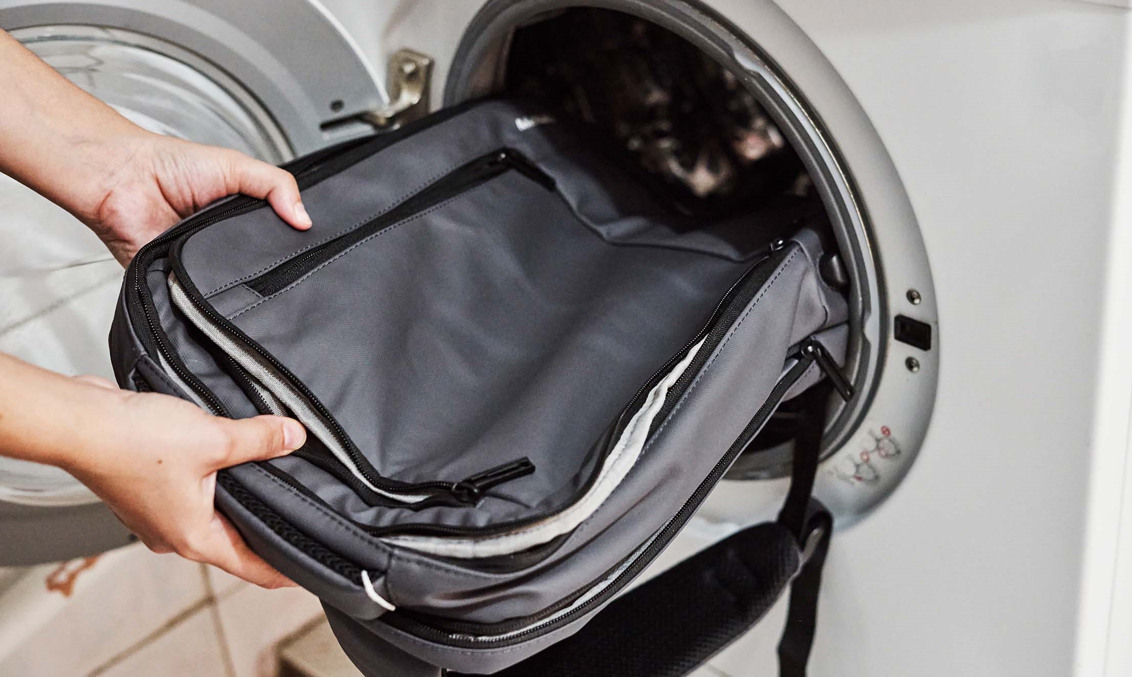 شستن کوله پشتی در ماشین لباسشویی - از بین بردن لکه ی کوله پشتی