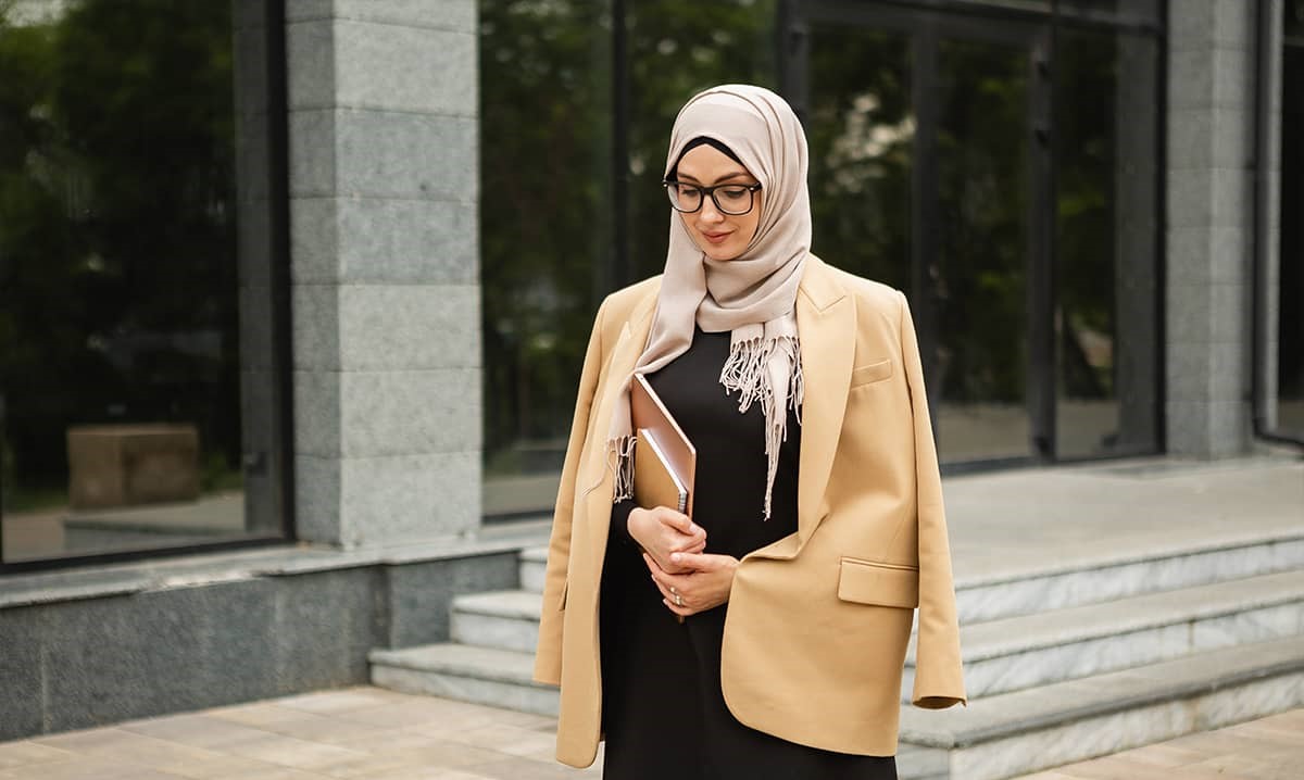 استایل رسمی زنانه - استایل کارمندی زنانه