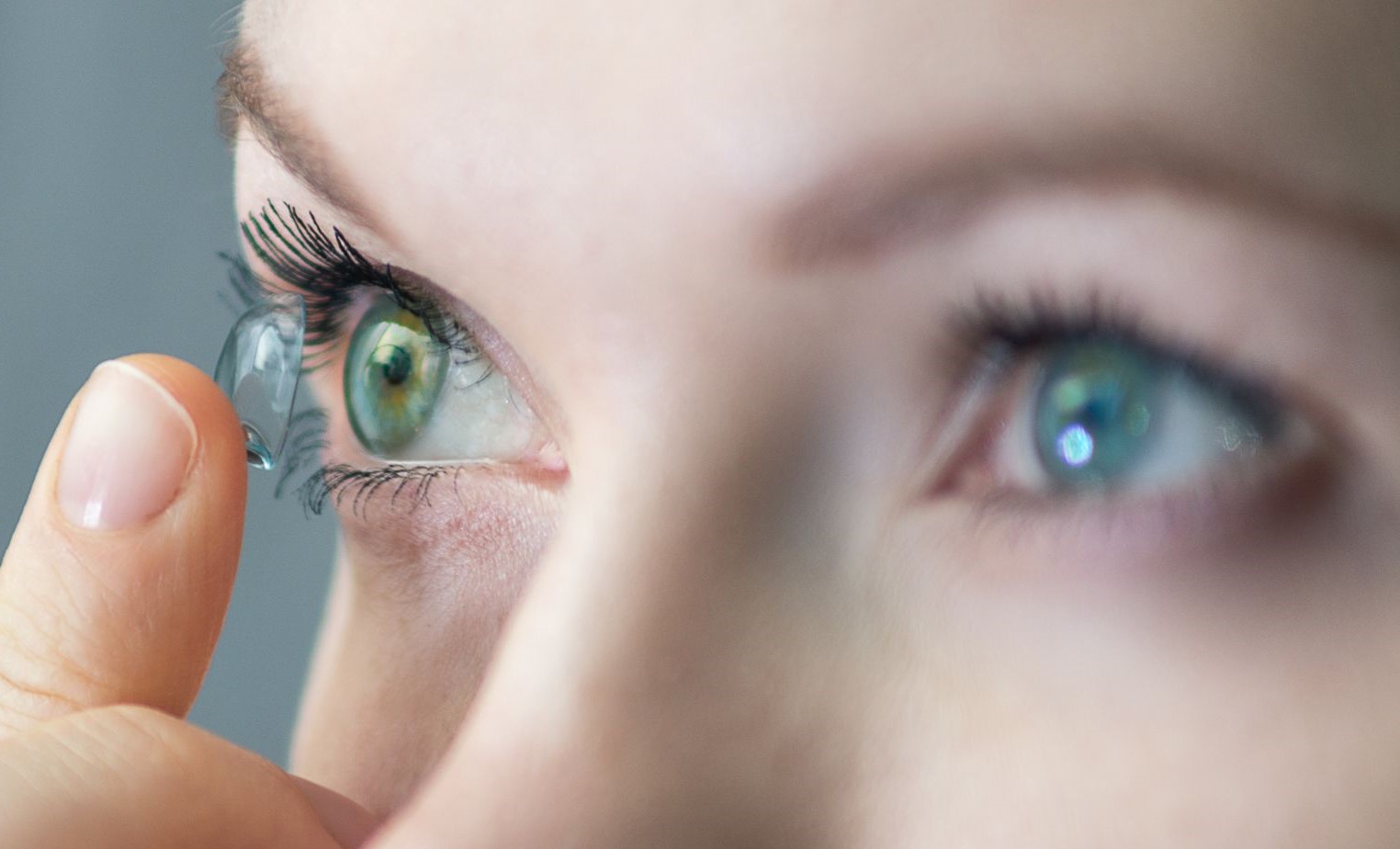 انتخاب رنگ لنز بر اساس رنگ پوست