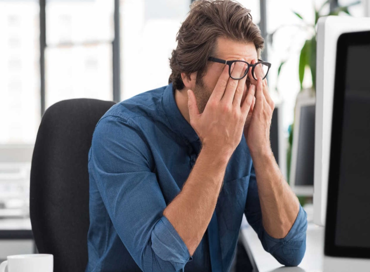 نشانه های ضعیف شدن چشم